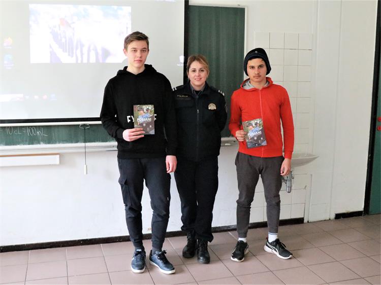 Slika /2023/Postani policajac Graditeljaska škola ČK 17032023/Postani policajac GŠ ČK.jpg